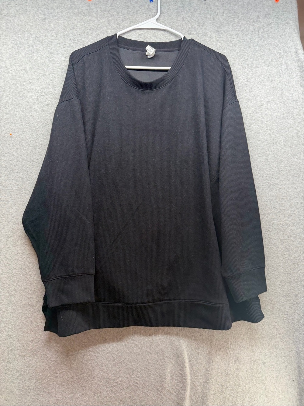 Yogalicious Black Crew Neck Pullover Sweatshirt